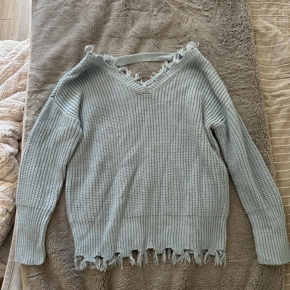 moon & madison Light Gray V-Neck Sweater